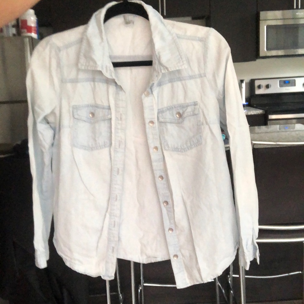 Light-wash Denim Button-up